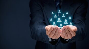 تاثیر نیروی انسانی در صنعت گردشگری و رزرواسیون